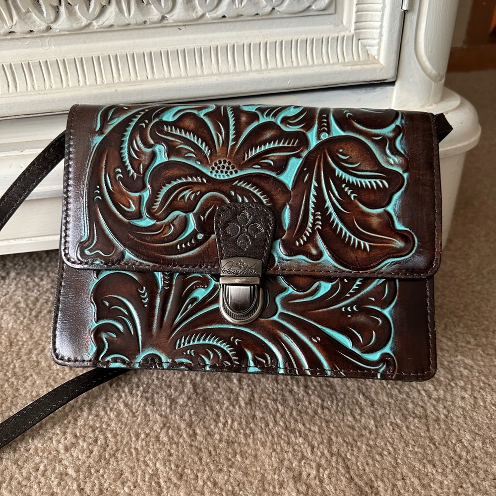 Patricia Nash cross body purse